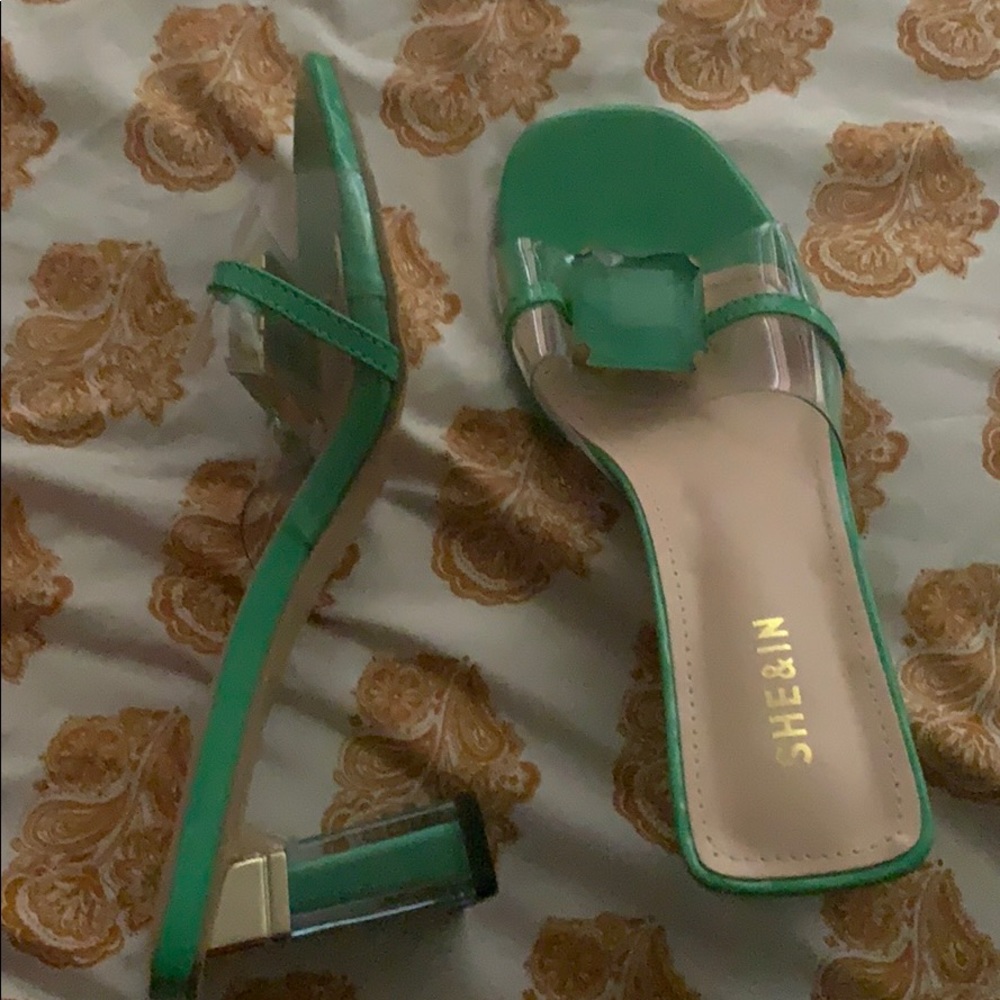 Sandals - Picture 2 of 2